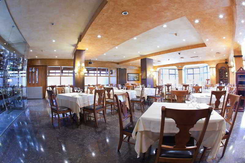 Don Carlos Huarte Exterior foto