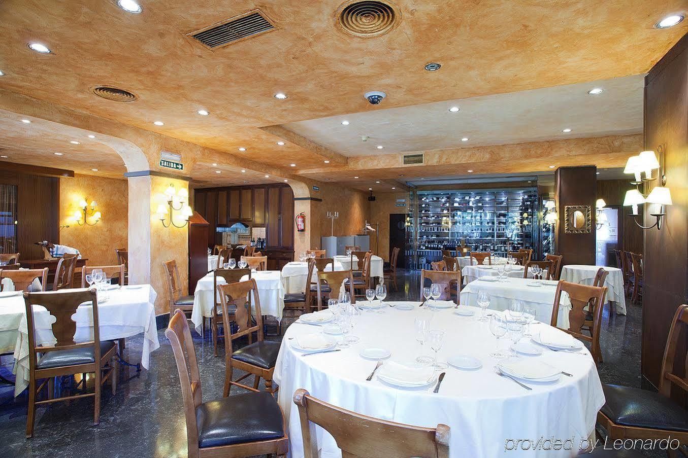 Don Carlos Huarte Exterior foto